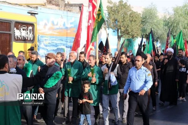 مراسم راهپیمایی عزاداری امام رضا (ع) در شهرستان‌قرچک