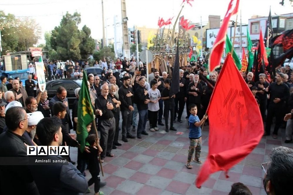 مراسم راهپیمایی عزاداری امام رضا (ع) در شهرستان‌قرچک