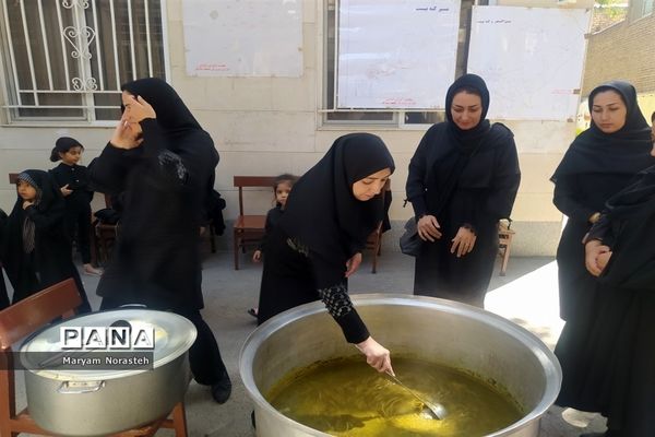 برپایی طرح گام‌های عاشقی در دبستان خدیجه مصلی نژاد منطقه تبادکان