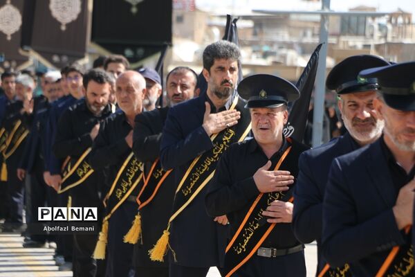 دسته عزاداری خادمان حرم خواهر در سوگ شهادت برادر