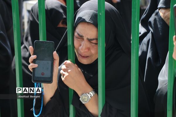 دسته عزاداری خادمان حرم خواهر در سوگ شهادت برادر