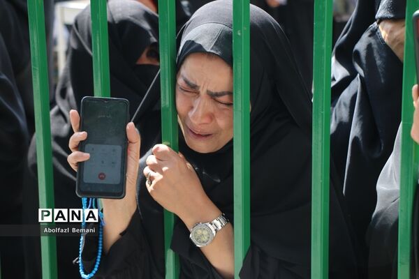 دسته عزاداری خادمان حرم خواهر در سوگ شهادت برادر