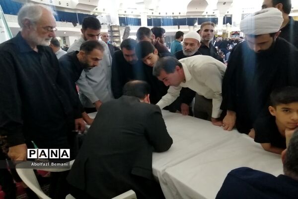 میز خدمت آموزش و پرورش قم در نماز جمعه
