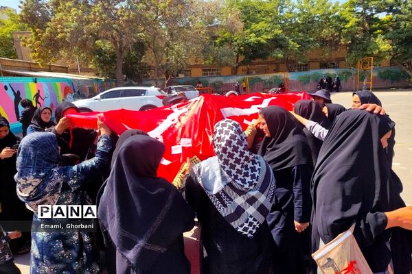 اختتامیه طرح گام های عاشقی در دبستان شهید ایوب فرشتیان