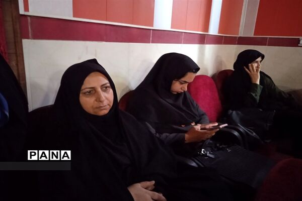 جلسه مدیران مدارس محمود‌آباد