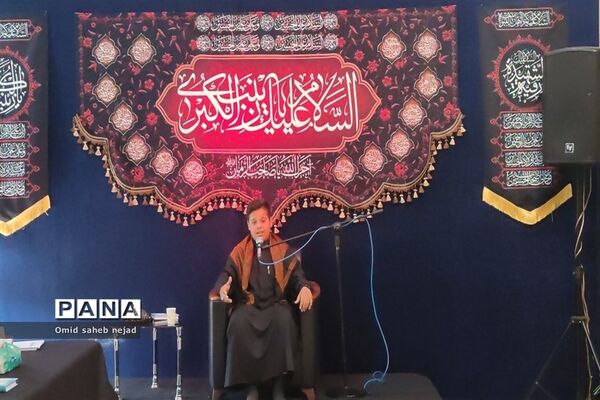 مسابقات قرآن دانش‌آموزان و فرهنگیان در آبادان