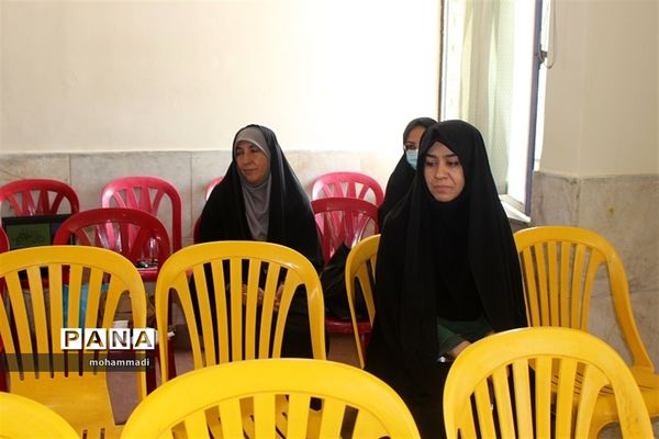 آموزش و ارتقاءتوانمندی‌های منابع انسانی معاونت پرورشی و فرهنگی