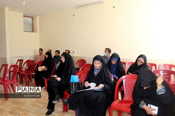 آموزش و ارتقاءتوانمندی‌های منابع انسانی معاونت پرورشی و فرهنگی