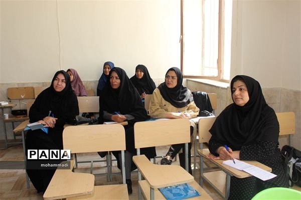 آموزش و ارتقاءتوانمندی‌های منابع انسانی معاونت پرورشی و فرهنگی