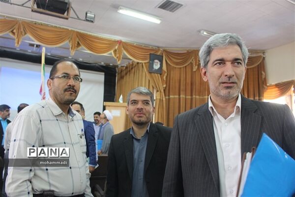 آموزش و ارتقاءتوانمندی‌های منابع انسانی معاونت پرورشی و فرهنگی
