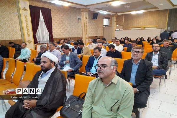 جلسه مدیران مدارس آموزش و پرورش منطقه تبادکان با محوریت پروژه مهر و بازگشایی مدارس