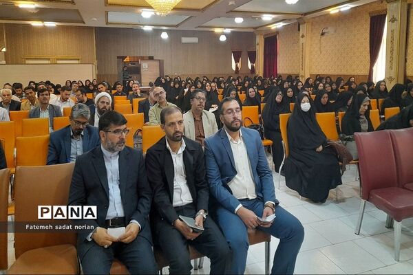 جلسه مدیران مدارس آموزش و پرورش منطقه تبادکان با محوریت پروژه مهر و بازگشایی مدارس