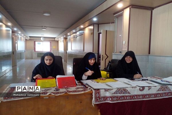 برگزاری جلسه معارفه مدیران و کادر جدید اجرایی  با اولیا