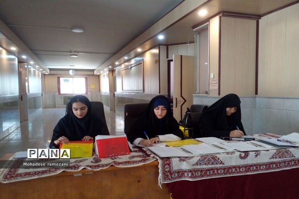 برگزاری جلسه معارفه مدیران و کادر جدید اجرایی  با اولیا