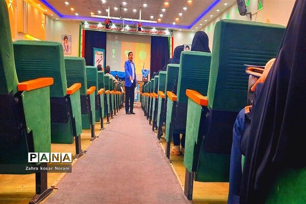 برگزاری همایش شمیم مهر ویژه معاونان پرورشی در کانون لقمان شهرستان کاشمر