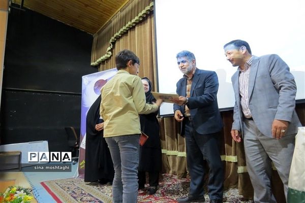 مرحله استانی ششمین دوره جشنواره کتابخوانی