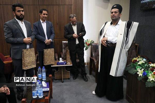 همایش  تجلیل از فعالان طرح مدارس همدل