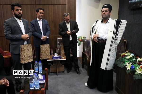 همایش  تجلیل از فعالان طرح مدارس همدل