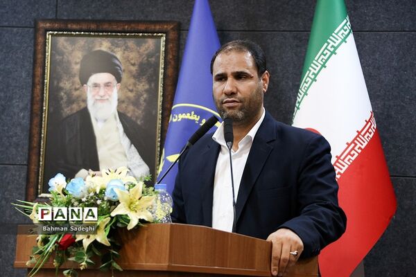 همایش  تجلیل از فعالان طرح مدارس همدل