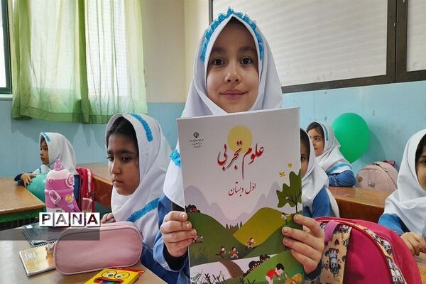 برگزاری جشن شکوفه‌های مدارس ملارد