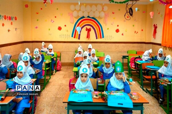 برگزاری جشن شکوفه‌های مدارس ملارد