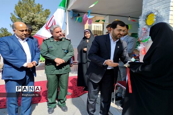 جشن شکوفه‌ها در مدارس صفادشت