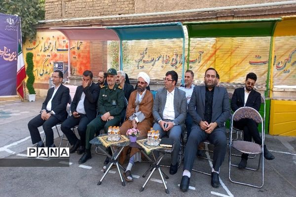 نوای زنگ مهر و حال و هوای کلاس اولی‌ها در ورامین