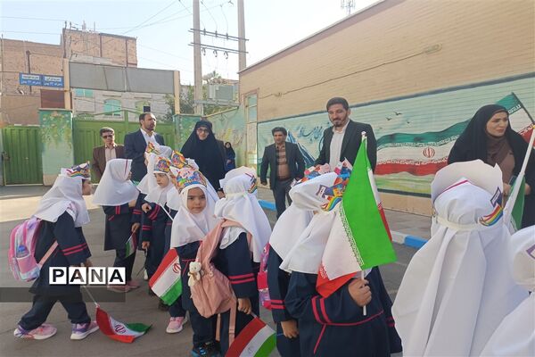 صدای دل‌انگیز زنگ جشن شکوفه‌ها با محوریت «مهر مهدوی» در مدارس شهرستان قدس همزمان با سراسر کشور