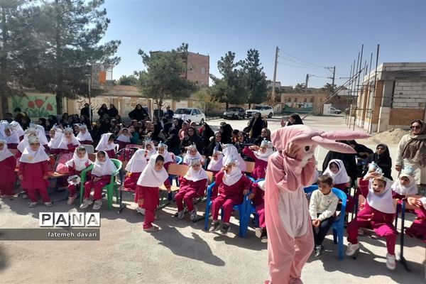 جشن شکوفه‌ها در شهرستان فاروج