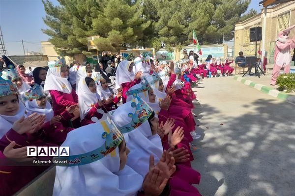 جشن شکوفه‌ها در شهرستان فاروج