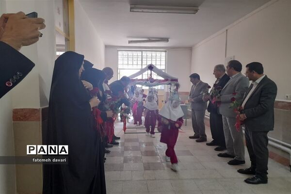 جشن شکوفه‌ها در شهرستان فاروج