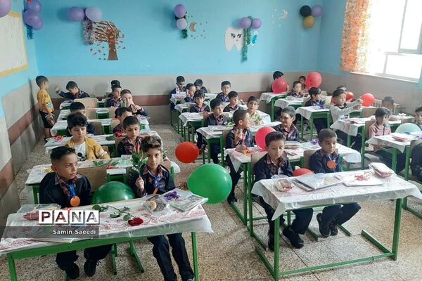 آیین استانی جشن روز شکوفه‌ها در دبستان پسرانه فسایی نژاد ناحیه ۳ شیراز