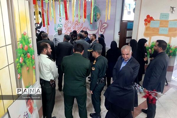 آیین استانی جشن روز شکوفه‌ها در دبستان پسرانه فسایی نژاد ناحیه ۳ شیراز