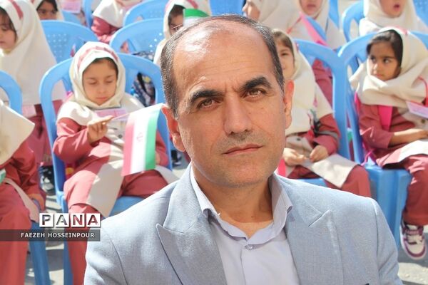 آیین جشن شکوفه‌ها در مدارس بهارستان‌2