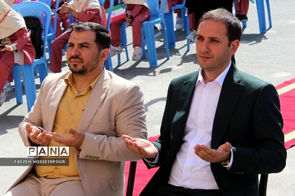 آیین جشن شکوفه‌ها در مدارس بهارستان‌2