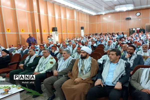 مراسم تجلیل از رزمندگان و خانواده شهدای دفاع مقدس شهرستان بهبهان