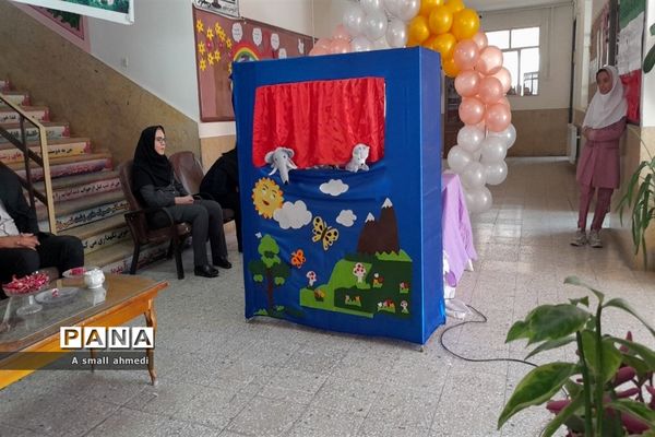 جشن شکوفه‌ها در دبستان بوستان شهرستان بن