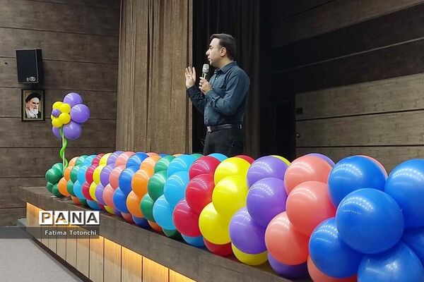 برگزاری جشن شکوفه‌های پایه اول دبستان دخترانه بعثت ناحیه ۳ شیراز در تالار سعدی