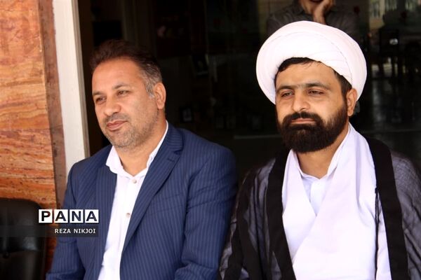 جشن شکوفه‌ها در ناحیه یک بهارستان