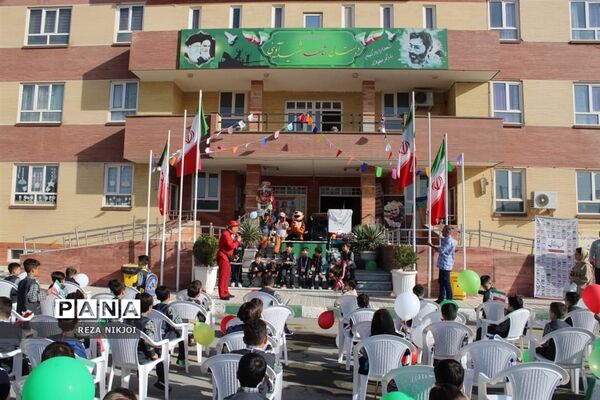 جشن شکوفه‌ها در ناحیه یک بهارستان