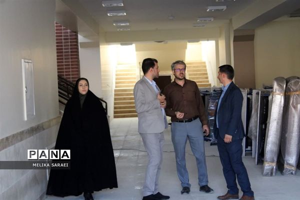 تجهیز هنرستان‌های ناحیه یک بهارستان