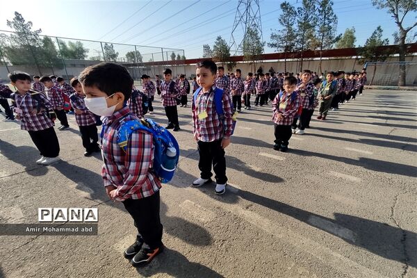 جشن شکوفه‌ها در مدارس کهریزک
