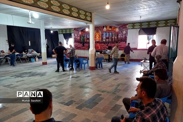 برپایی ایستگاه انتقال خون به‌مناسبت هفته دفاع مقدس در رودهن