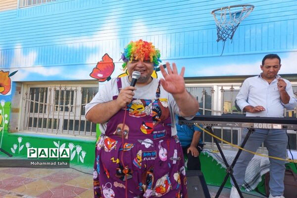 جشن شکوفه‌ها برای ورود کلاس اولی ها در دبستان پسرانه الجواد