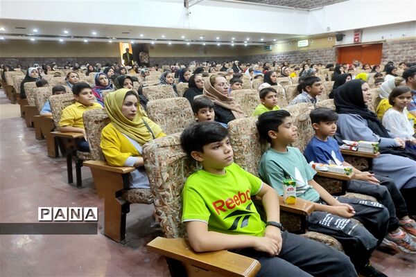 برگزاری جشن آغاز سال تحصیلی  دبستان پاسداران ناحیه یک یزد