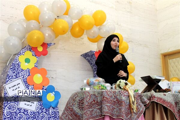 جشن شکوفه‌ها دبستان شهدای نیروگاه در سالن همایش فرهنگسرای نصرت