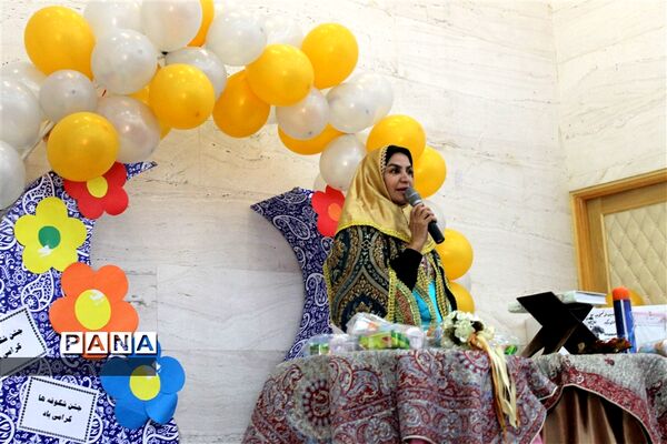 جشن شکوفه‌ها دبستان شهدای نیروگاه در سالن همایش فرهنگسرای نصرت