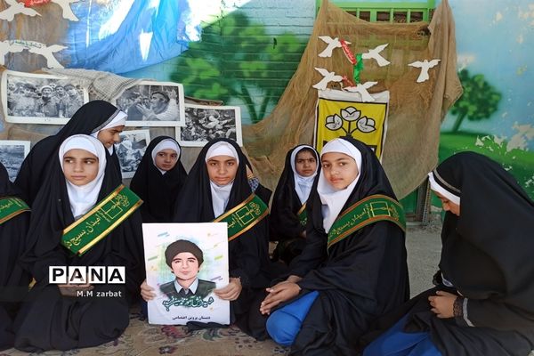 نواختن زنگ آغاز تحصیل شکوفه‌ها در دبستان پروین اعتصامی آبادان