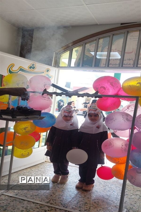 جشن شکوفه‌ها در مدارس شادگان