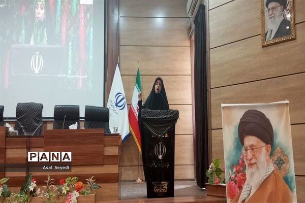 همایش جهاد و مقاومت از دیروز تا امروز و استماع سخنان رهبری در شهرستان کاشمر